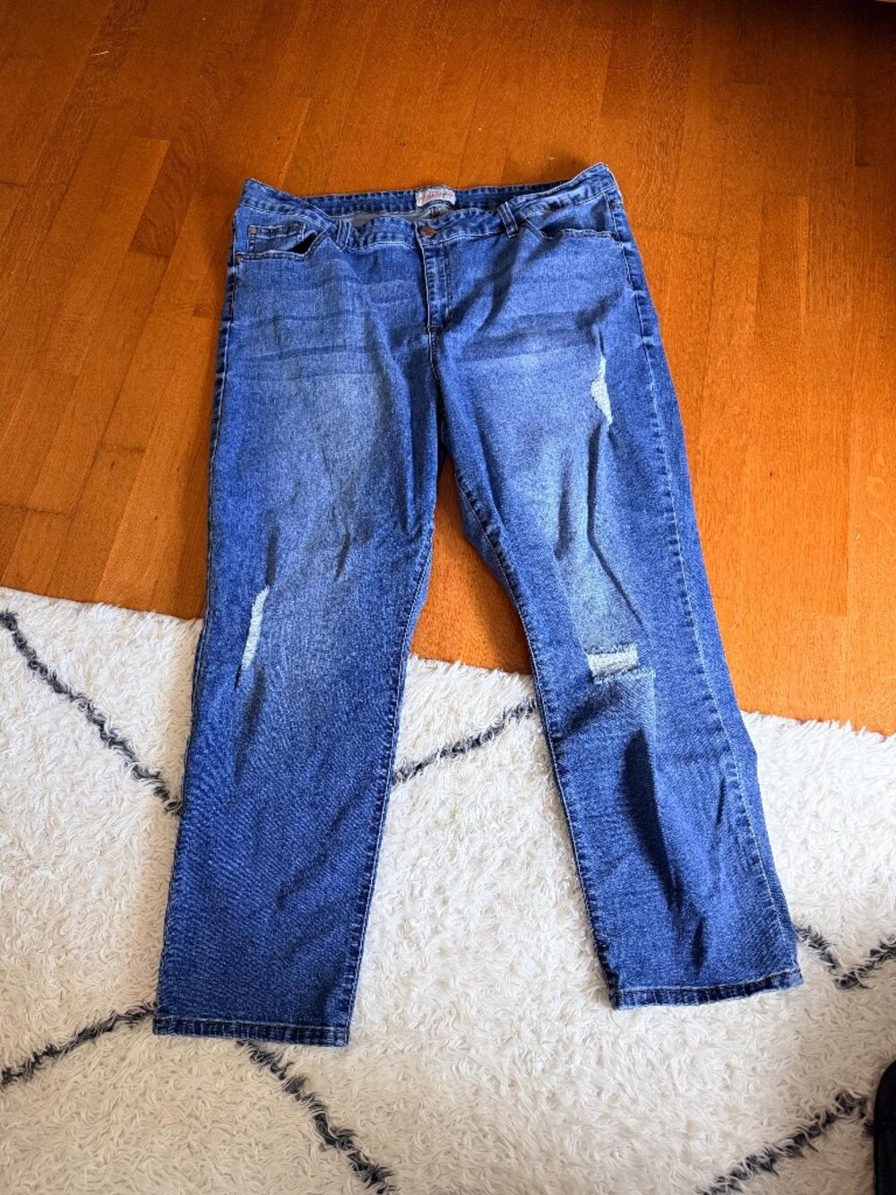 Molly & Isadora Straight Leg Girlfriend Jeans Sz 22